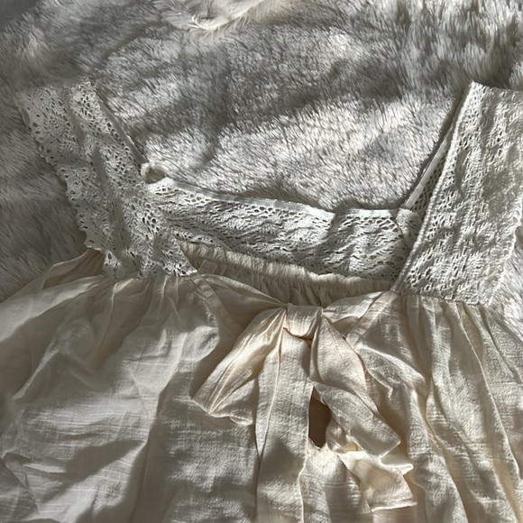 Madewell cream color top. - Picture 8 of 8